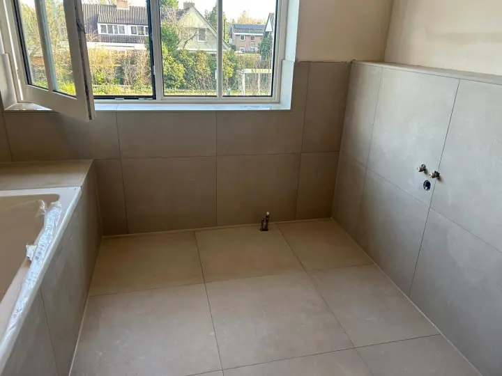 Badkamer project 02 - kitwerk door Nieuwekit.nl in Veghel, Noord-Brabant